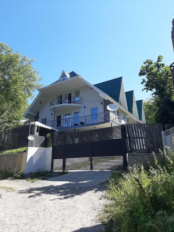 Green Villa Tsaghveri Eksteriør billede